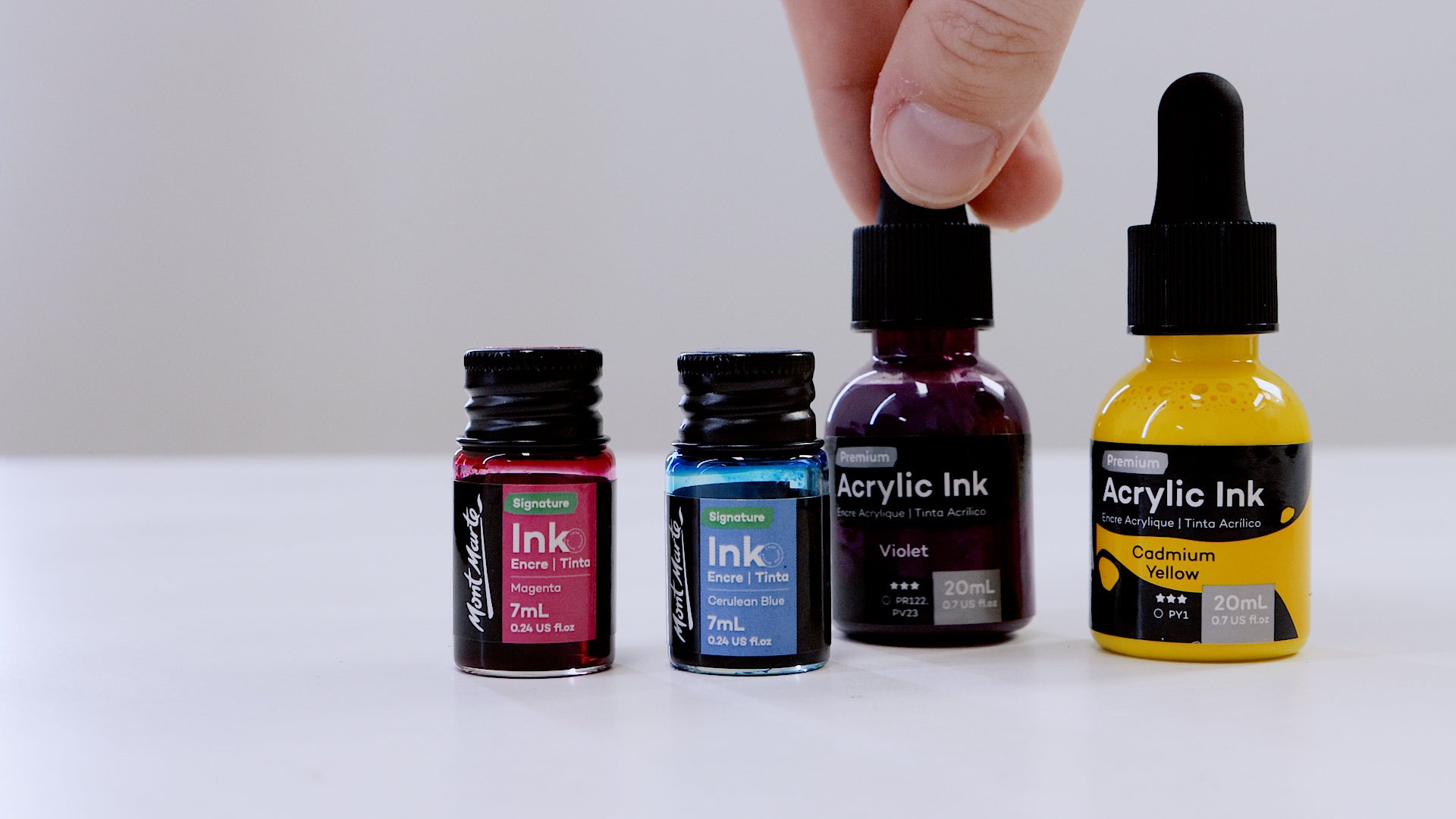 Guide to acrylic ink vs. drawing ink – Mont Marte Australia